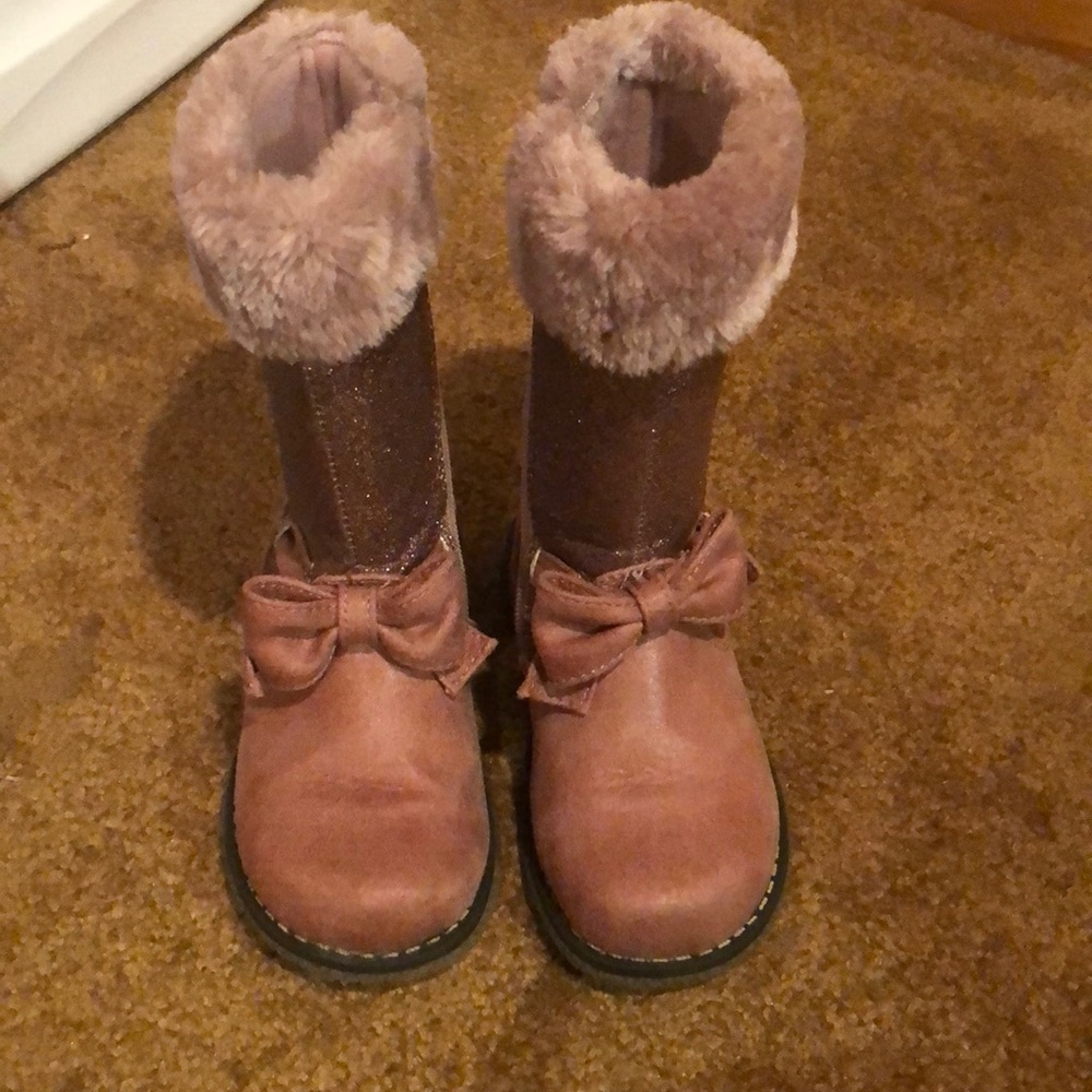Pink sparkly boots size Toddler 8